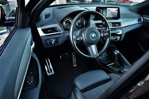 BMW X2 xDrive25e M-Sport Pano HUD El-zetels Camera Carplay 19inch