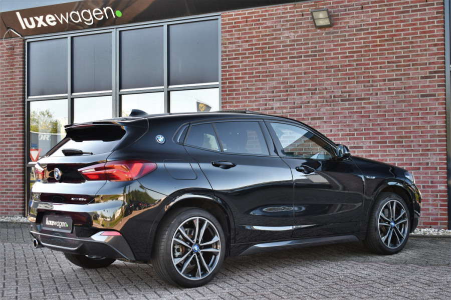 BMW X2 xDrive25e M-Sport Pano HUD El-zetels Camera Carplay 19inch