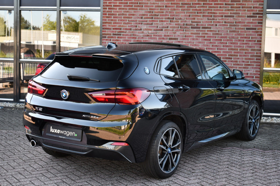 BMW X2 xDrive25e M-Sport Pano HUD El-zetels Camera Carplay 19inch