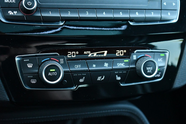 BMW X2 xDrive25e M-Sport Pano HUD El-zetels Camera Carplay 19inch