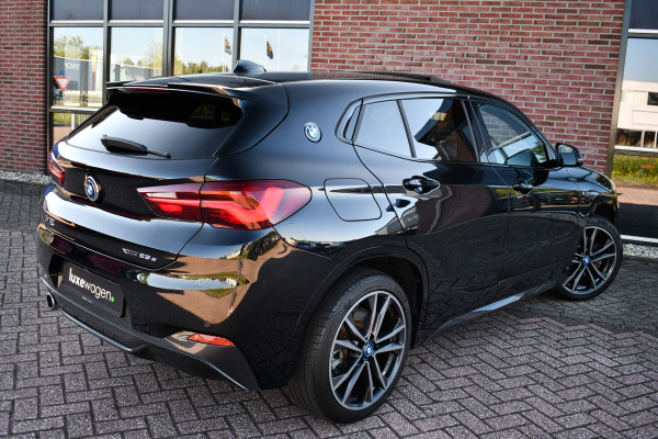 BMW X2 xDrive25e M-Sport Pano HUD El-zetels Camera Carplay 19inch
