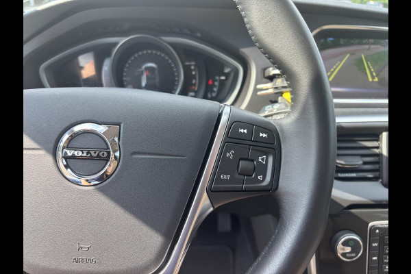Volvo V40 Cross Country 1.5 T3 Polar+ Luxury | 150pk | Leder interieur | Panoramadak | Navigatie | Stoelverwarming |