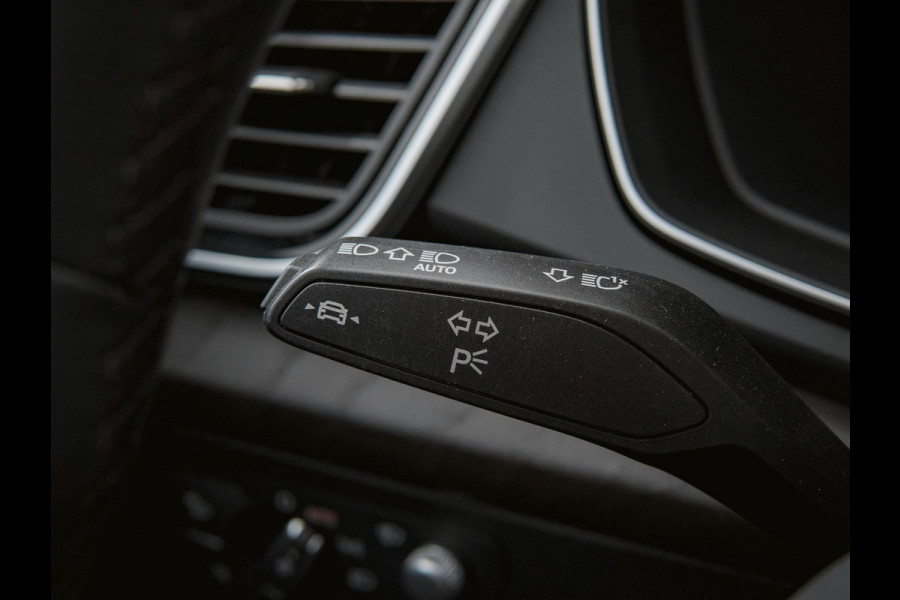 Audi Q5 50 TFSI e S edition Luchtvering|Headup|Leder|Panorama|Trekhaak|B&O|Stoelverwarming|Carplay|Camera