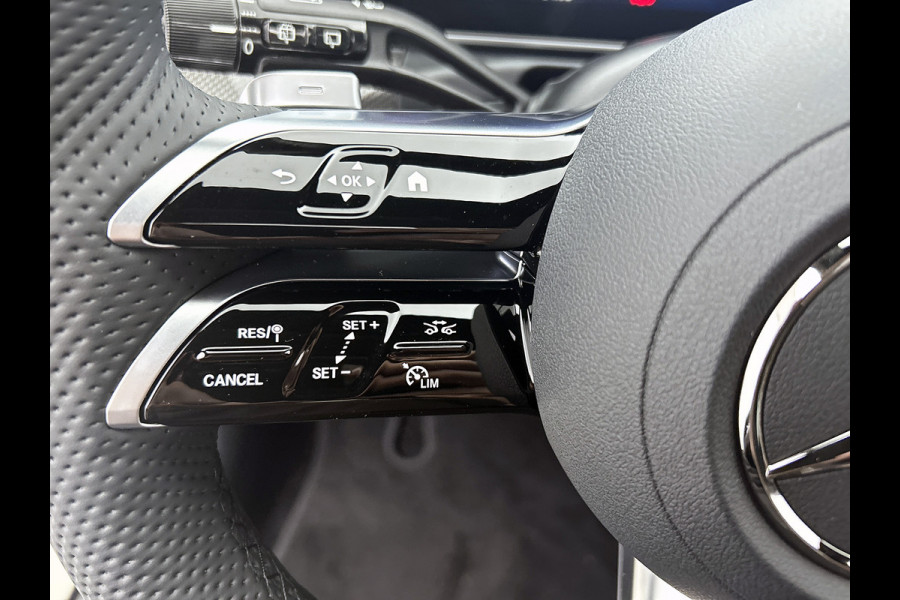 Mercedes-Benz C-Klasse Estate 300 e 140 Years Edition | Comfortpakket Plus | Nightpakket | Parkeerpakket met 360°-camera | Trekhaak | Middenconsole metaalstructuur | GUARD 360° Plus | Panoramaschuifdak | Warmtewerend, donkergetint glas |  19" multispaaks lichtmetalen AMG-velgen |