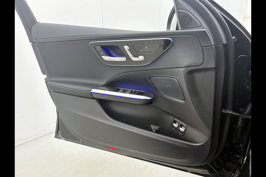 Mercedes-Benz C-Klasse Estate 300 e 140 Years Edition | Comfortpakket Plus | Nightpakket | Parkeerpakket met 360°-camera | Trekhaak | Middenconsole metaalstructuur | GUARD 360° Plus | Panoramaschuifdak | Warmtewerend, donkergetint glas |  19" multispaaks lichtmetalen AMG-velgen |