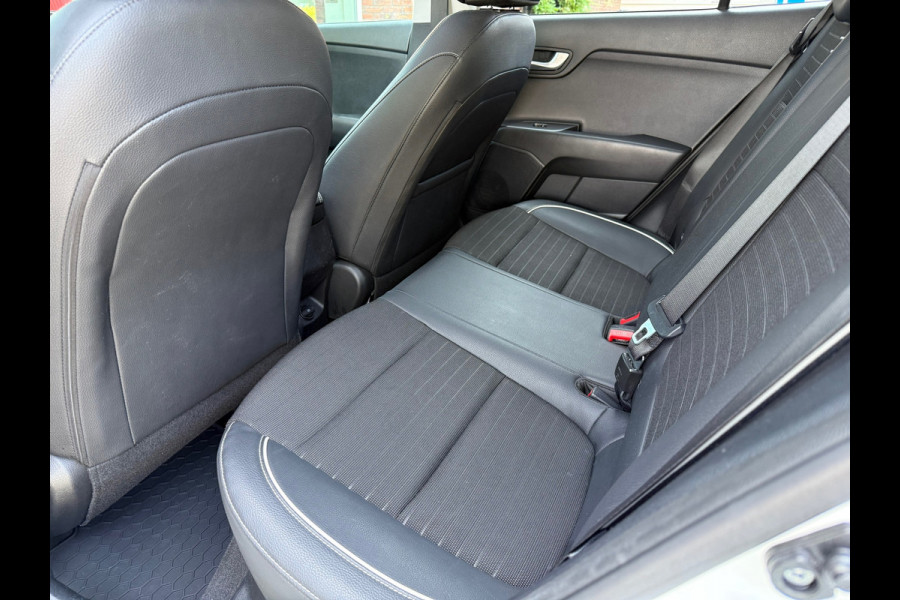 Kia Rio 1.0 T-GDi GT-Line - Automaat - Navi - Camera - Schuifdak - Climate