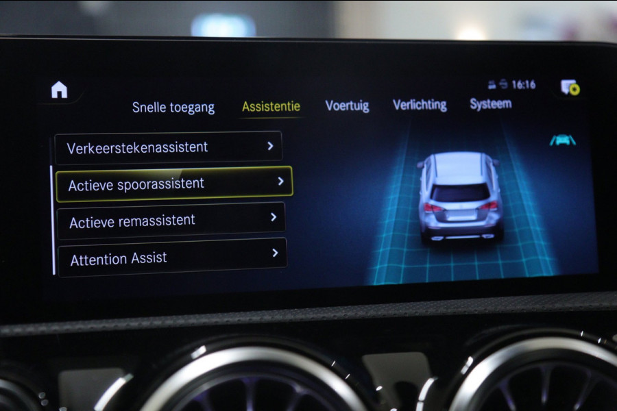 Mercedes-Benz A-Klasse 250 AMG Line PANO/CARPLAY/SFEER/ACC/CAM/VOL
