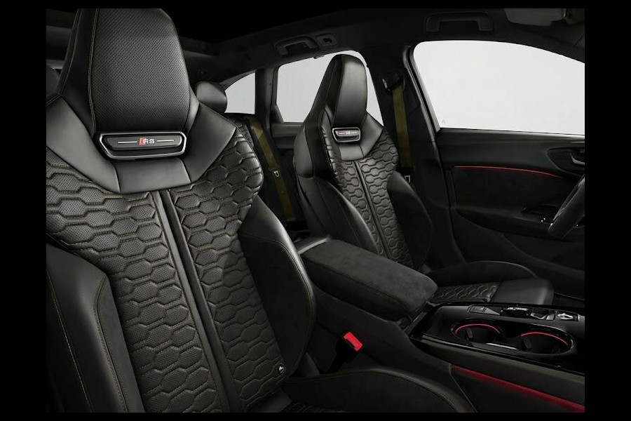 Audi RS5 Avant e-hybrid 470 kW / 639 pk | Audi Sportpakket | Panorama-glasdak | Head-up display | B&O Premium soundsysteem |