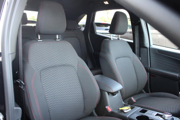 Ford Kuga 2.5 PHEV ST-Line | Winterpack | Wegklapbare Trekhaak | Orig. NL Auto |
