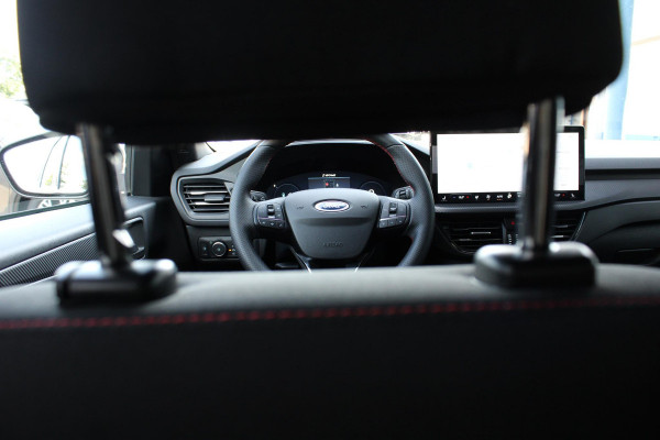 Ford Kuga 2.5 PHEV ST-Line | Winterpack | Wegklapbare Trekhaak | Orig. NL Auto |