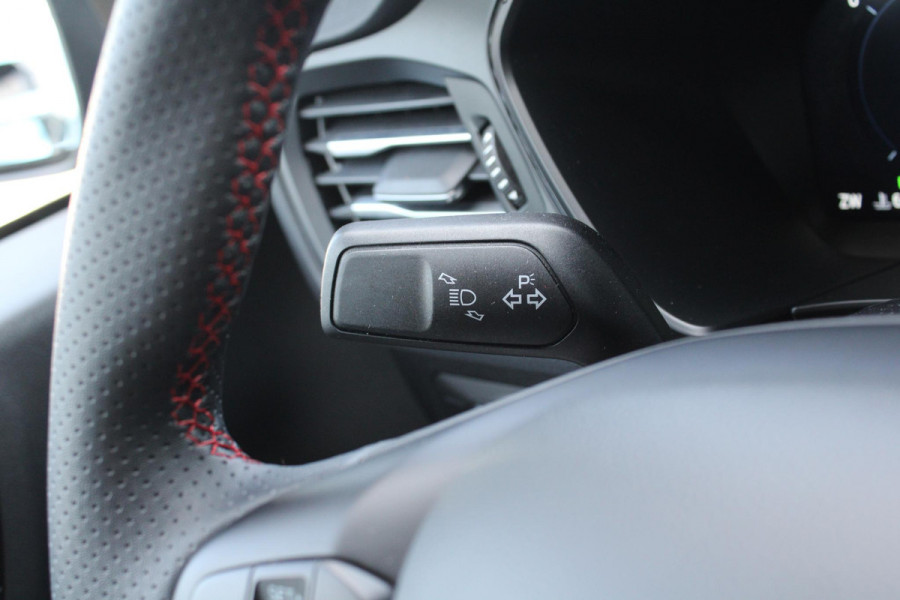 Ford Kuga 2.5 PHEV ST-Line | Winterpack | Wegklapbare Trekhaak | Orig. NL Auto |