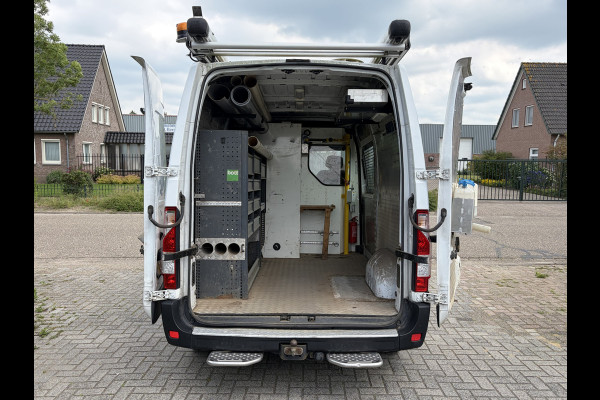 Renault Master T35 2.3 dCi 130PK Euro6 L2H2 ✓ navigatie ✓ camera ✓ inrichting ✓ trekhaak
