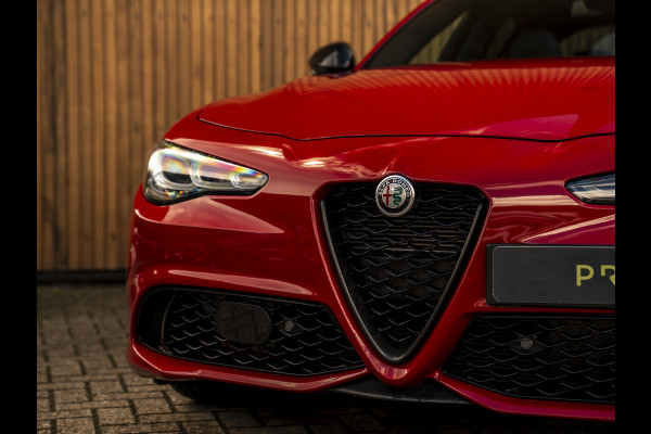 Alfa Romeo Giulia 2.0T GME AWD Competizione 280pk | Pano-dak | Harman/Kardon | ADAS Pack 2