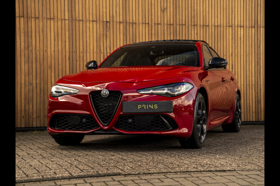 Alfa Romeo Giulia 2.0T GME AWD Competizione 280pk | Pano-dak | Harman/Kardon | ADAS Pack 2