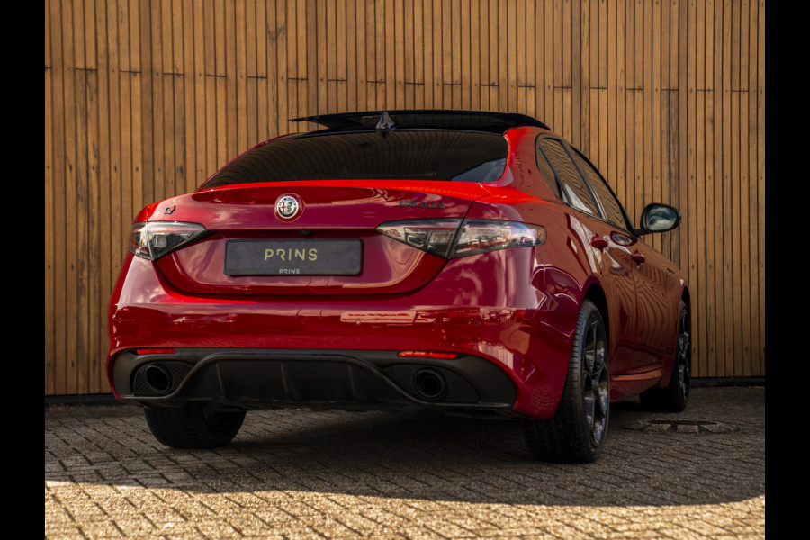 Alfa Romeo Giulia 2.0T GME AWD Competizione 280pk | Pano-dak | Harman/Kardon | ADAS Pack 2