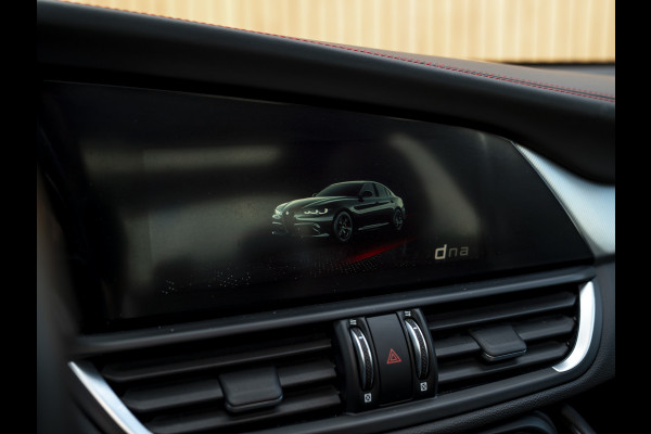 Alfa Romeo Giulia 2.0T GME AWD Competizione 280pk | Pano-dak | Harman/Kardon | ADAS Pack 2