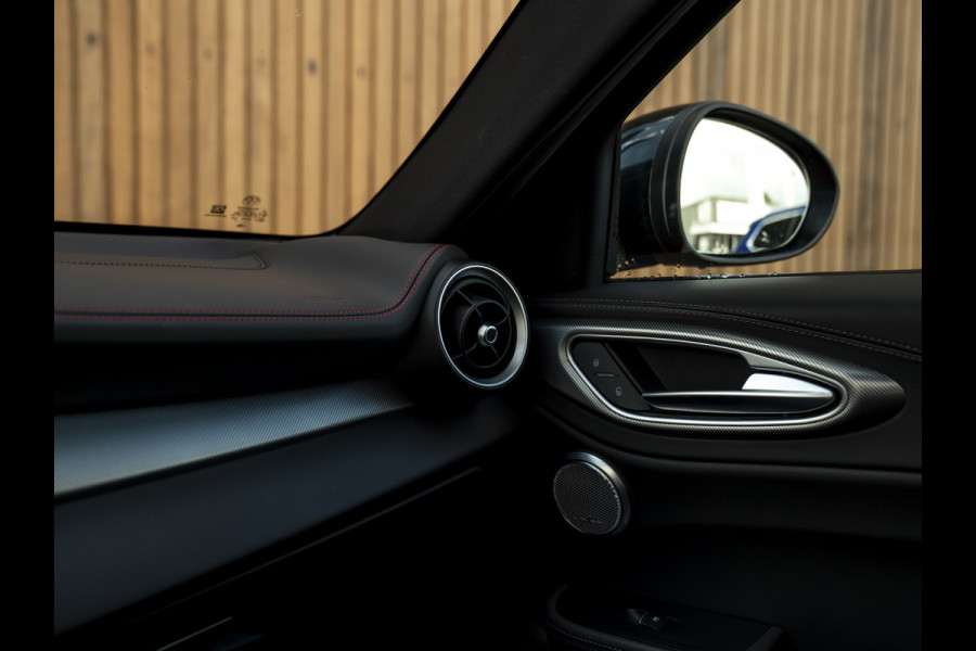 Alfa Romeo Giulia 2.0T GME AWD Competizione 280pk | Pano-dak | Harman/Kardon | ADAS Pack 2