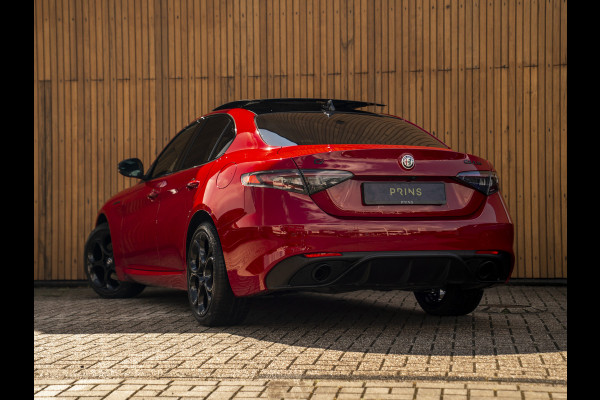 Alfa Romeo Giulia 2.0T GME AWD Competizione 280pk | Pano-dak | Harman/Kardon | ADAS Pack 2