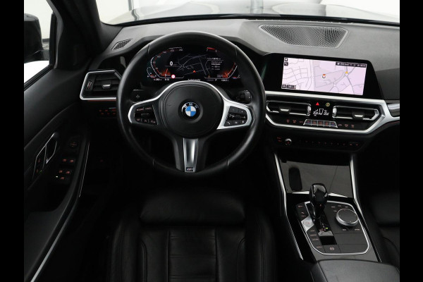 BMW 3-serie 320i Executive Edition | Sport Line | Leder | Carplay | Sportstoelen | Sfeerverlichting | Full LED | 18'' velgen | Live Cockpit | Parkeerhulp | Navigatie | Cruise control | Bluetooth | Climate control | Keyless start | Elektrische kofferklep