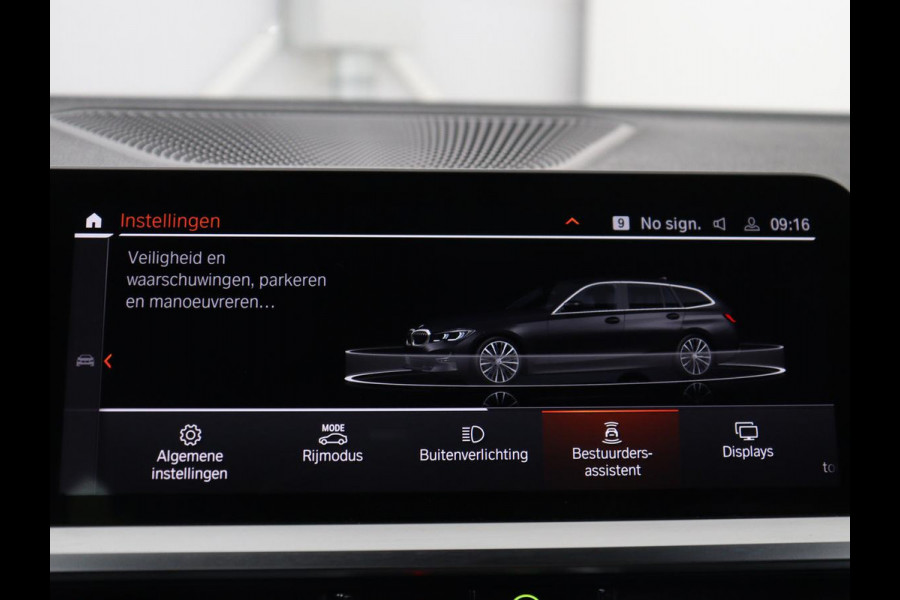 BMW 3-serie 320i Executive Edition | Sport Line | Leder | Carplay | Sportstoelen | Sfeerverlichting | Full LED | 18'' velgen | Live Cockpit | Parkeerhulp | Navigatie | Cruise control | Bluetooth | Climate control | Keyless start | Elektrische kofferklep
