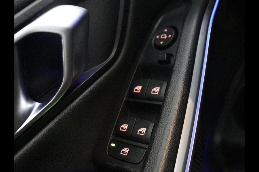 BMW 3-serie 320i Executive Edition | Sport Line | Leder | Carplay | Sportstoelen | Sfeerverlichting | Full LED | 18'' velgen | Live Cockpit | Parkeerhulp | Navigatie | Cruise control | Bluetooth | Climate control | Keyless start | Elektrische kofferklep
