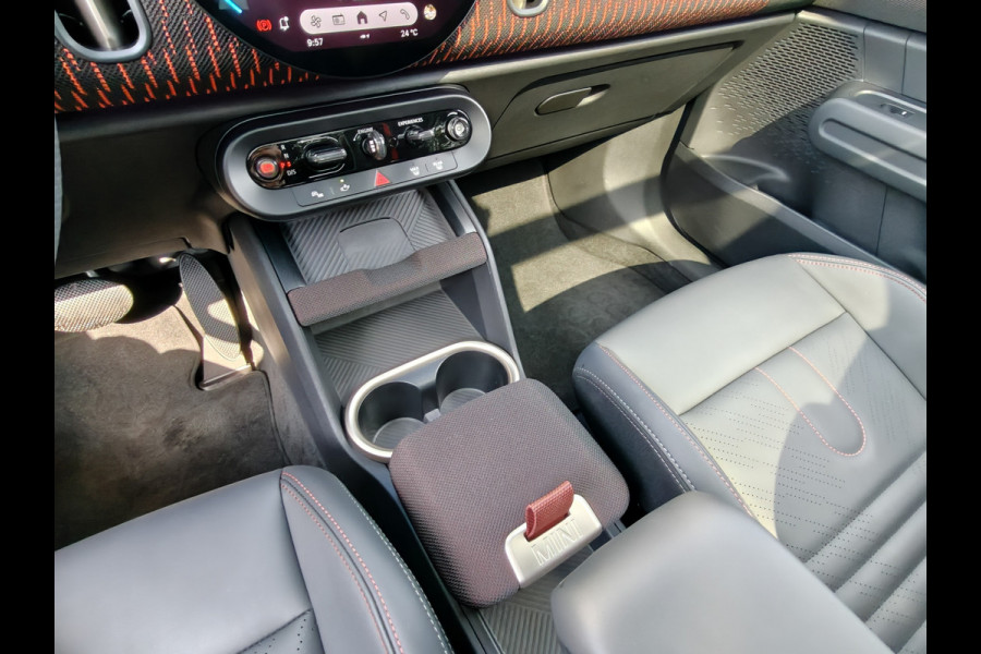 MINI Countryman 1.5 C Automaat JCW XL / Trekhaak(1.700KG) / HUD / 360 Camera / Adapt. Cruise / Keyless / Carplay