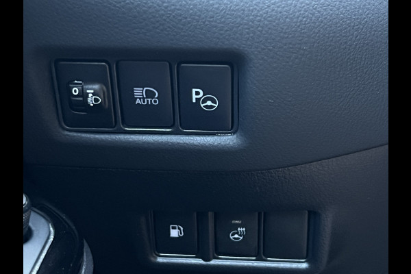 Toyota C-HR 2.0 Hybrid Team D | ACC | CarPlay | Camera | Keyless | 18 inch