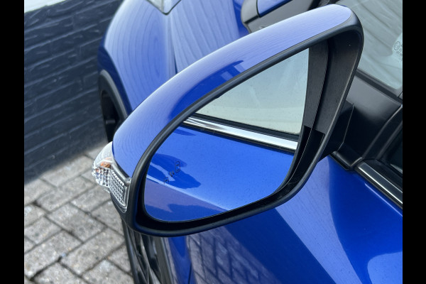 Toyota C-HR 2.0 Hybrid Team D | ACC | CarPlay | Camera | Keyless | 18 inch