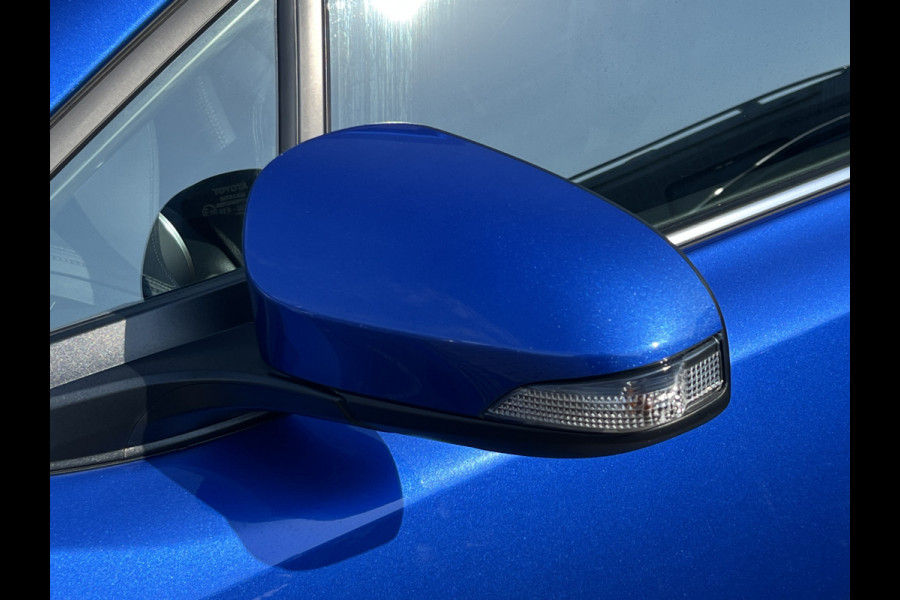 Toyota C-HR 2.0 Hybrid Team D | ACC | CarPlay | Camera | Keyless | 18 inch