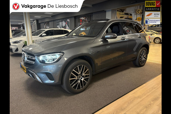 Mercedes-Benz GLC 300e 4MATIC Premium Plus / soh100% / trekhaak / sfeer verlichting / panorama-dak / virtual