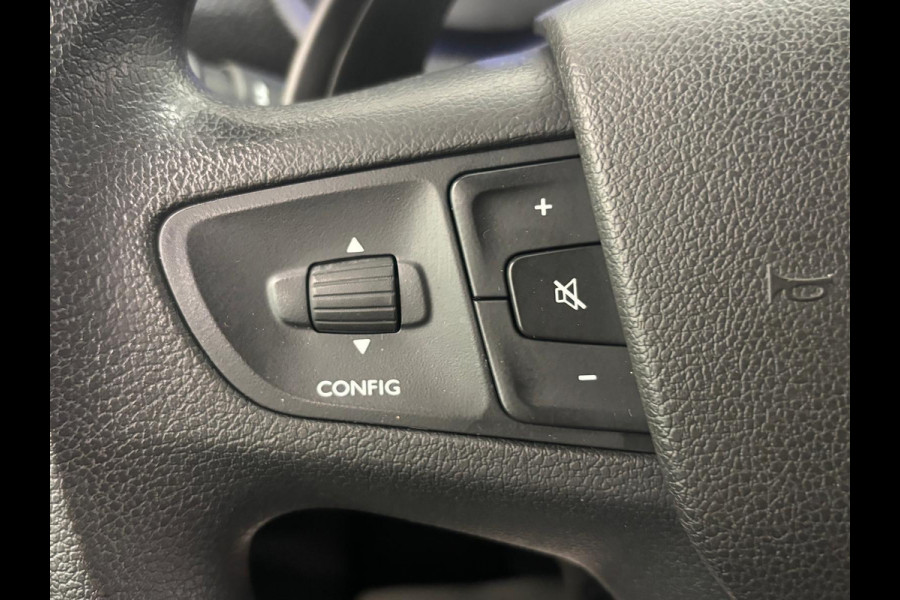 Opel Vivaro 2.0 CDTI L3H1 Edition Airco Navigatie Bluetooth Parkeersensoren 3-Zits Camera