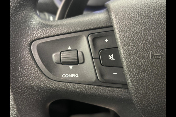 Opel Vivaro 2.0 CDTI L3H1 Edition Airco Navigatie Bluetooth Parkeersensoren 3-Zits Camera