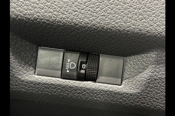 Opel Vivaro 2.0 CDTI L3H1 Edition Airco Navigatie Bluetooth Parkeersensoren 3-Zits Camera