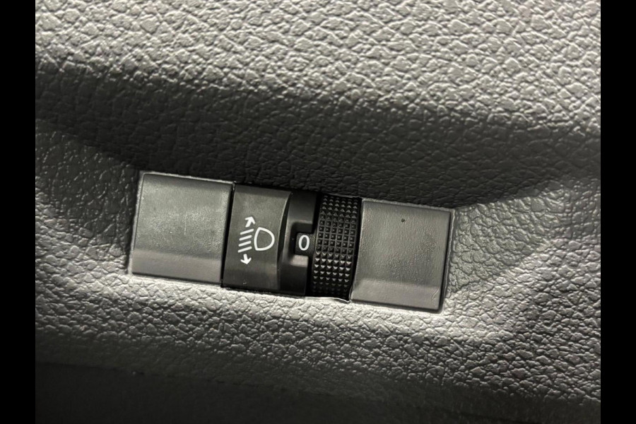 Opel Vivaro 2.0 CDTI L3H1 Edition Airco Navigatie Bluetooth Parkeersensoren 3-Zits Camera