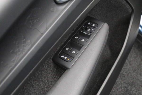 Volvo XC40 Single Motor Extended Range Plus 82 kWh, SOH 91 %, Stoelverwarming, Camera, Carplay