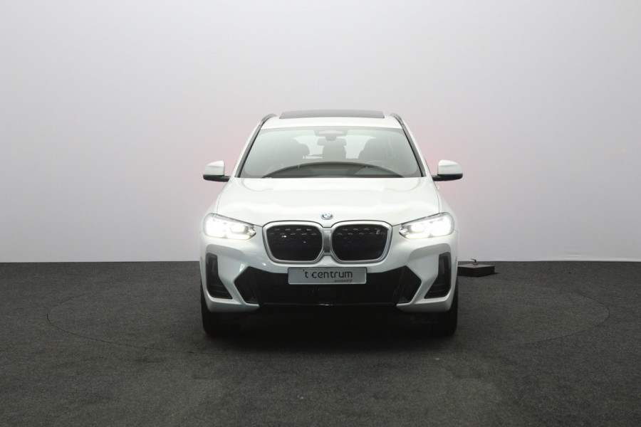 BMW iX3 High Executive 80 kWh 293 PK, SOH 98 %, Panoramadak, Leder, Adap. Cruise Control, Camera