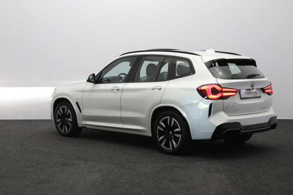 BMW iX3 High Executive 80 kWh 293 PK, SOH 98 %, Panoramadak, Leder, Adap. Cruise Control, Camera