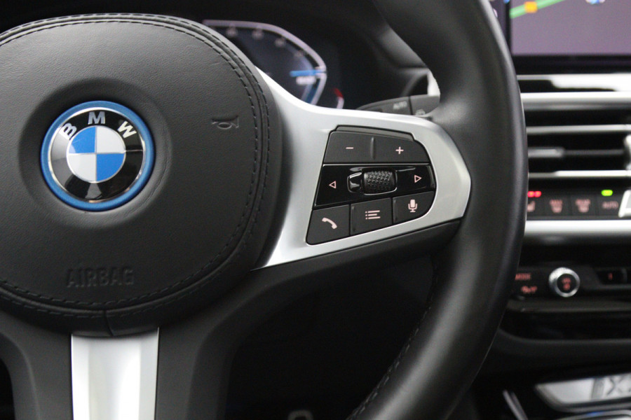 BMW iX3 High Executive 80 kWh 293 PK, SOH 98 %, Panoramadak, Leder, Adap. Cruise Control, Camera
