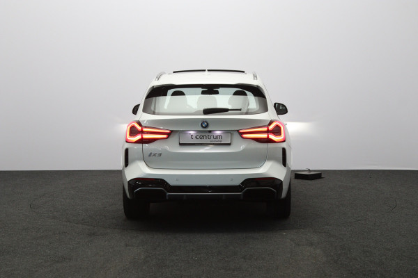 BMW iX3 High Executive 80 kWh 293 PK, SOH 98 %, Panoramadak, Leder, Adap. Cruise Control, Camera