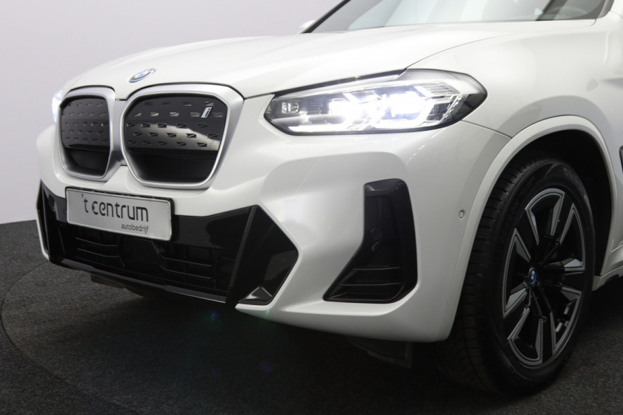 BMW iX3 High Executive 80 kWh 293 PK, SOH 98 %, Panoramadak, Leder, Adap. Cruise Control, Camera