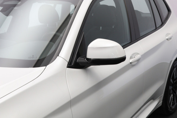 BMW iX3 High Executive 80 kWh 293 PK, SOH 98 %, Panoramadak, Leder, Adap. Cruise Control, Camera