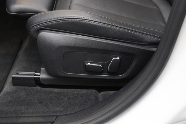 BMW iX3 High Executive 80 kWh 293 PK, SOH 98 %, Panoramadak, Leder, Adap. Cruise Control, Camera