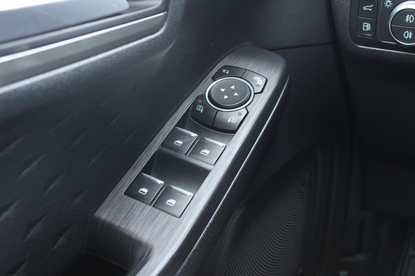 Ford Kuga 2.5 PHEV Titanium X | Wegklapbare trekhaak | Winter Pack | Adaptive cruise control | Dodehoeksesoren | Half leder | Bang&Olufsen