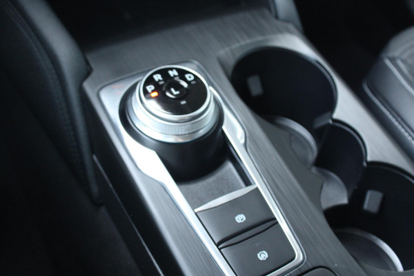 Ford Kuga 2.5 PHEV Titanium X | Wegklapbare trekhaak | Winter Pack | Adaptive cruise control | Dodehoeksesoren | Half leder | Bang&Olufsen