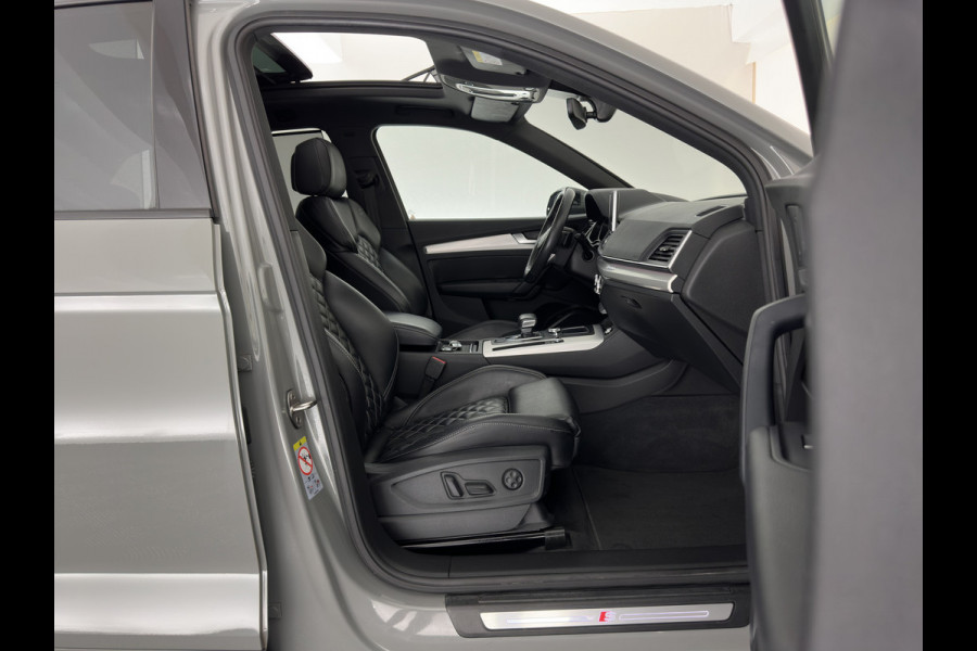 Audi Q5 55 TFSI S-Line Competition Quattro (Plug-In) Aut. *PANO | LEATHER | FULL-LED | HEATED-SPORTSEATS | KEYLESS | CAMERA | NAVI-FULLMAP | PRIVACY-GLASS | DIGI-COCKPIT | CRUISE-ADPAPTIVE | DAB | 21"ALU*
