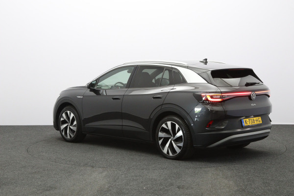 Volkswagen ID.4 First 77 kWh 204 PK, SOH 90 %, Trekhaak, LED, Leder-Alcantara, Carplay, 360 Camera