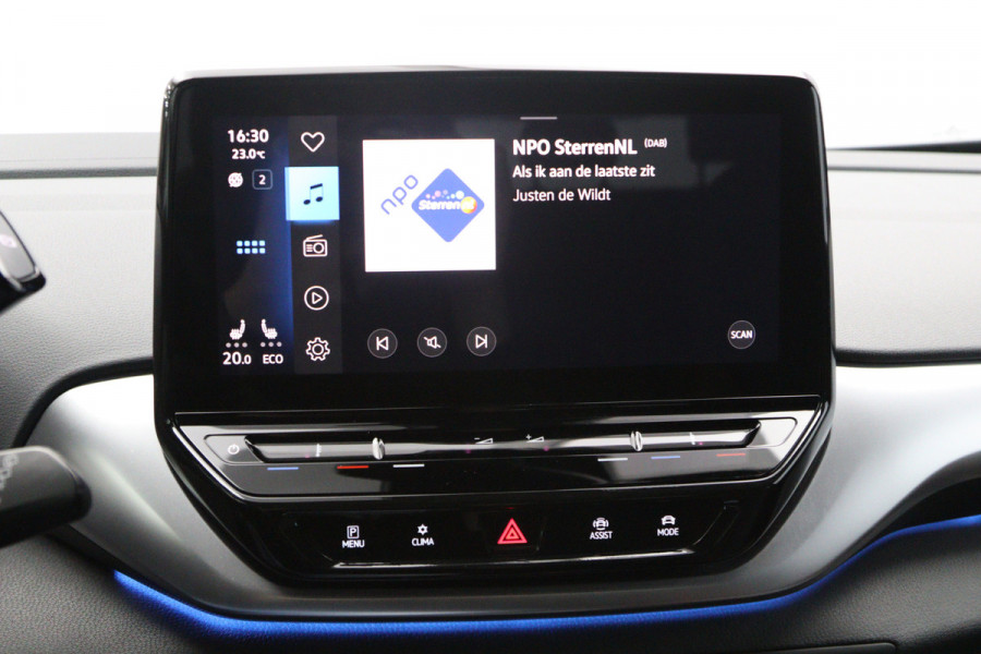 Volkswagen ID.4 First 77 kWh 204 PK, SOH 90 %, Trekhaak, LED, Leder-Alcantara, Carplay, 360 Camera
