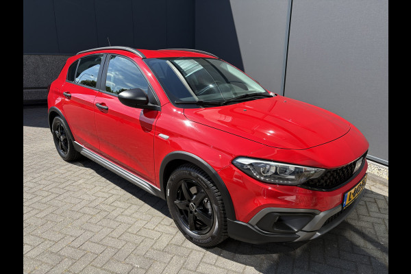 Fiat Tipo Cross 1.0 City Life Achteruitrijcamera - Airco - Apple carplay - Parkeersensoren - Dakrails - Stoelverwarming - Bluetooth - Cruise control - Elektrische ramen - Stuur multifunctioneel - Led verlichting - Licht m