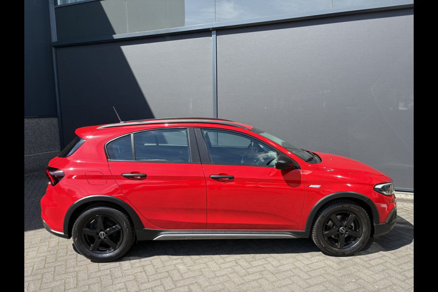 Fiat Tipo Cross 1.0 City Life Achteruitrijcamera - Airco - Apple carplay - Parkeersensoren - Dakrails - Stoelverwarming - Bluetooth - Cruise control - Elektrische ramen - Stuur multifunctioneel - Led verlichting - Licht m