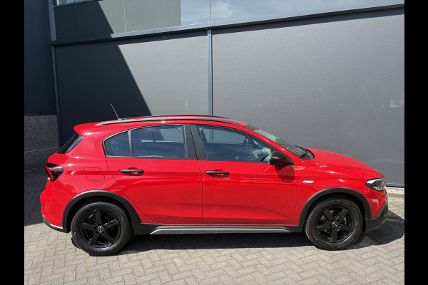 Fiat Tipo Cross 1.0 City Life Achteruitrijcamera - Airco - Apple carplay - Parkeersensoren - Dakrails - Stoelverwarming - Bluetooth - Cruise control - Elektrische ramen - Stuur multifunctioneel - Led verlichting - Licht m